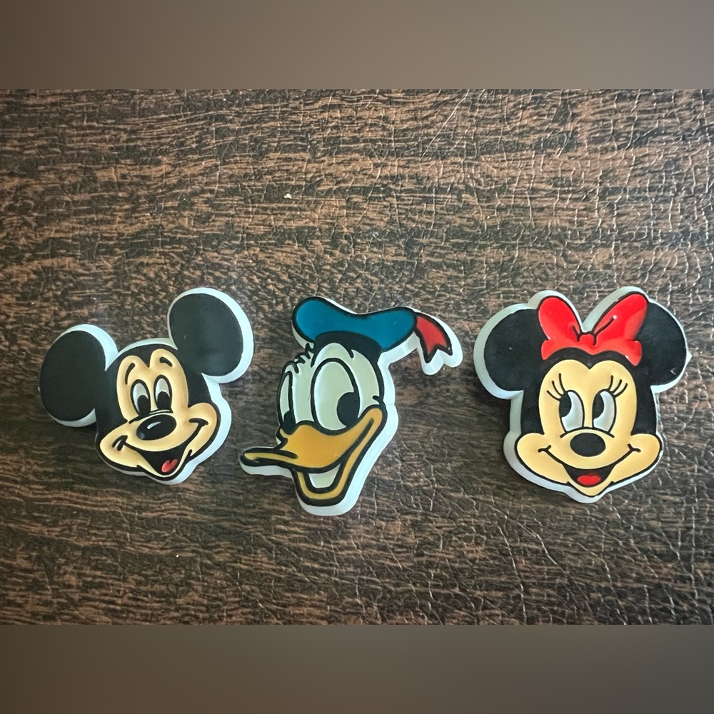 Vintage Disney Lot Of 3 Pins Mickey Minnie Donald  1980’s Made In St. Lucia GUC